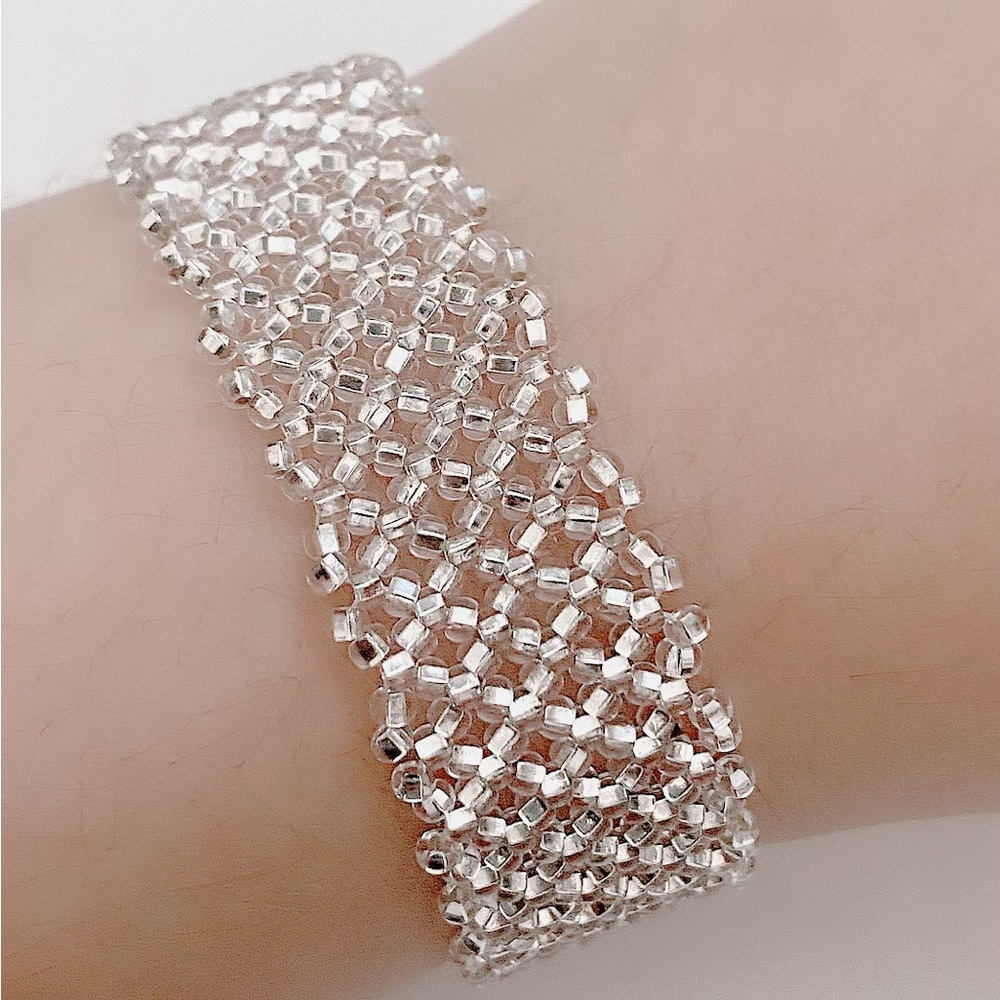 Thin silver bracelet